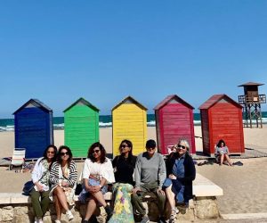 valencia beach group pic